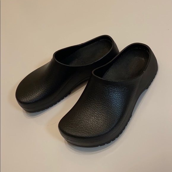 Birkenstock Other - Birkenstock slip on water resistant
